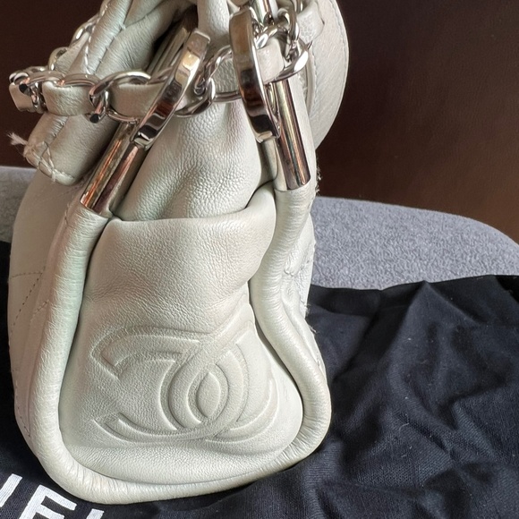 Chanel Ultimate Soft Hobo Bag - Picture 10 of 15